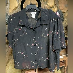 Flower print blouse with shoulder pads